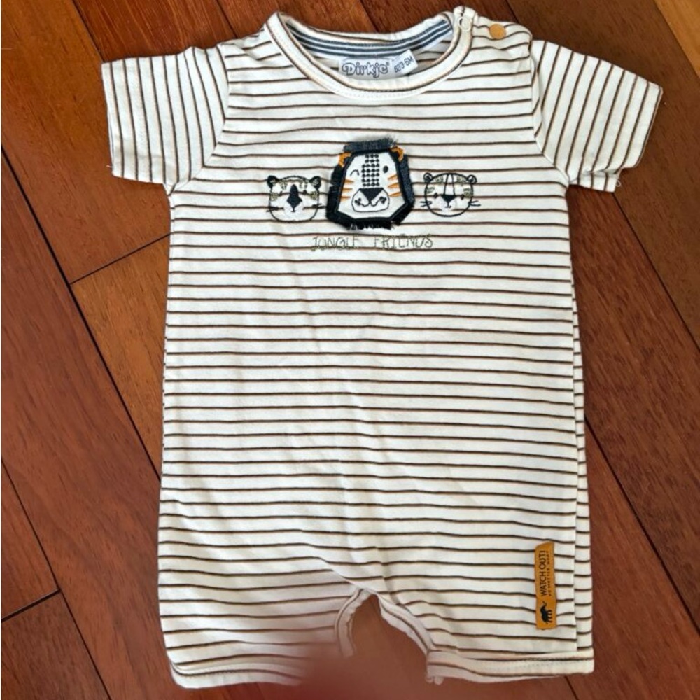 Cream and Black Bodysuit with Lion 🦁